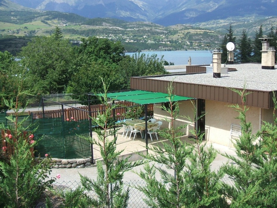 vue location et lac à 100 m