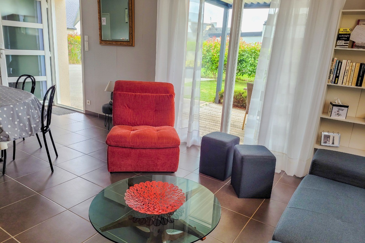 Salon avec fauteuil très confortable
