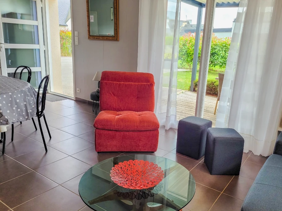 Salon avec fauteuil très confortable