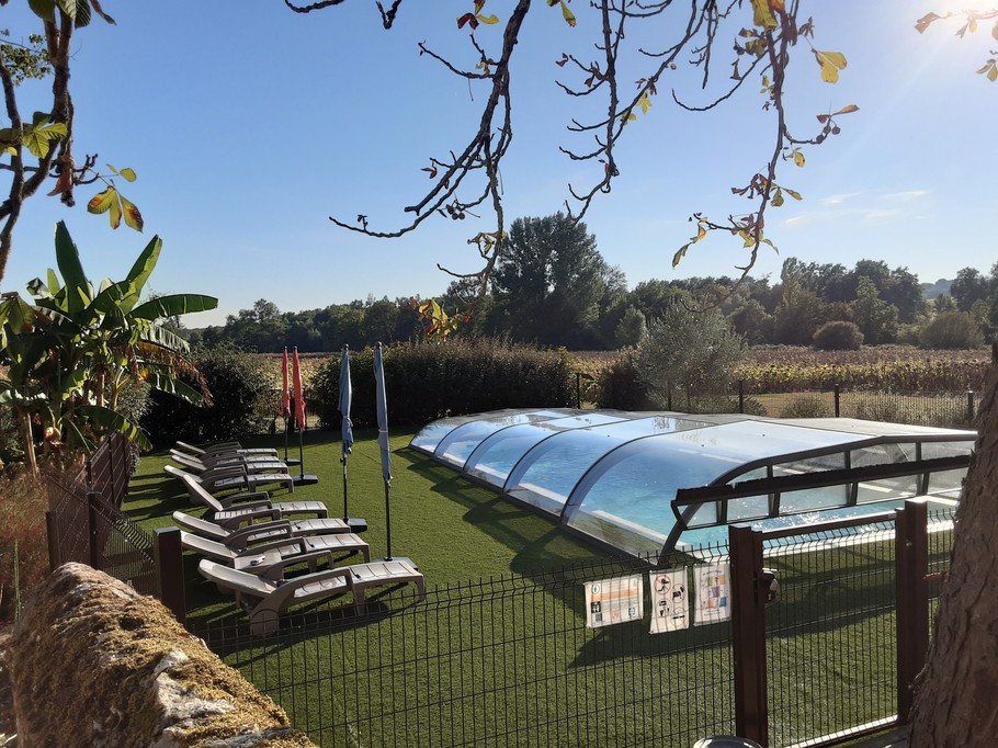 Piscine abritée