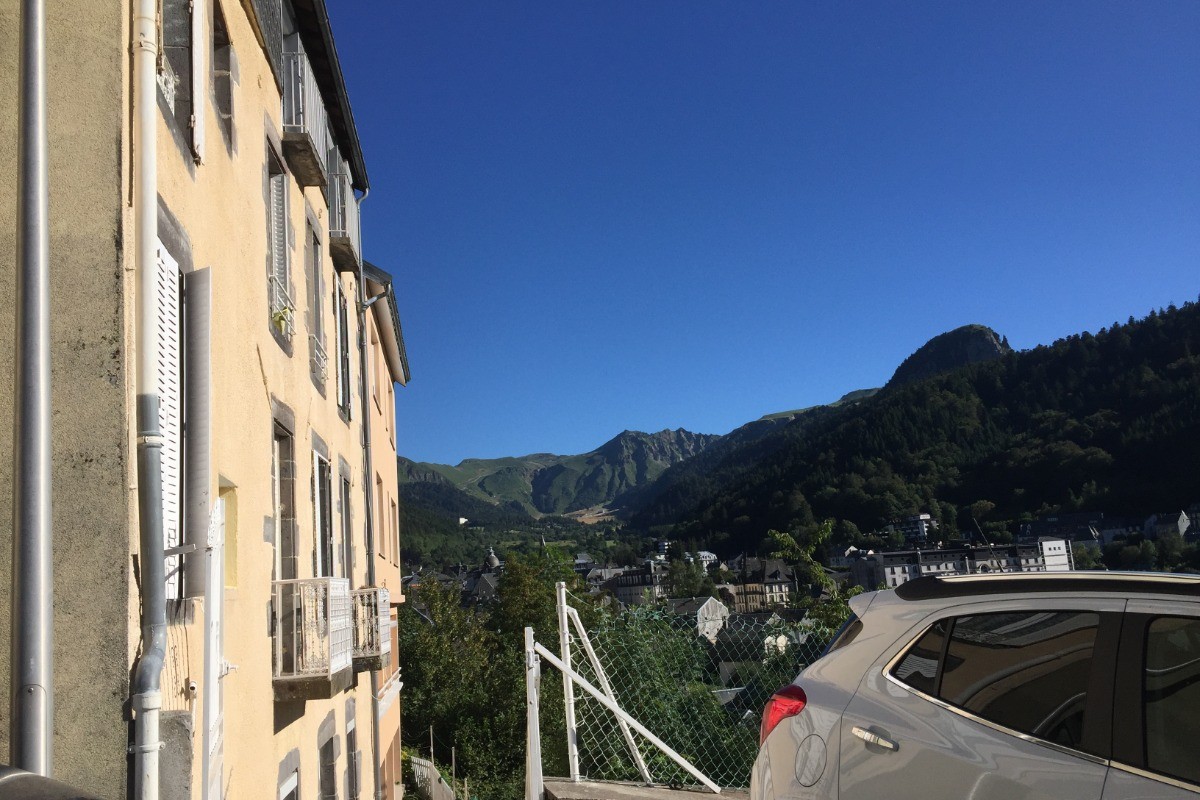 Stationnement gratuit aux abords de la Villa Val Rose !