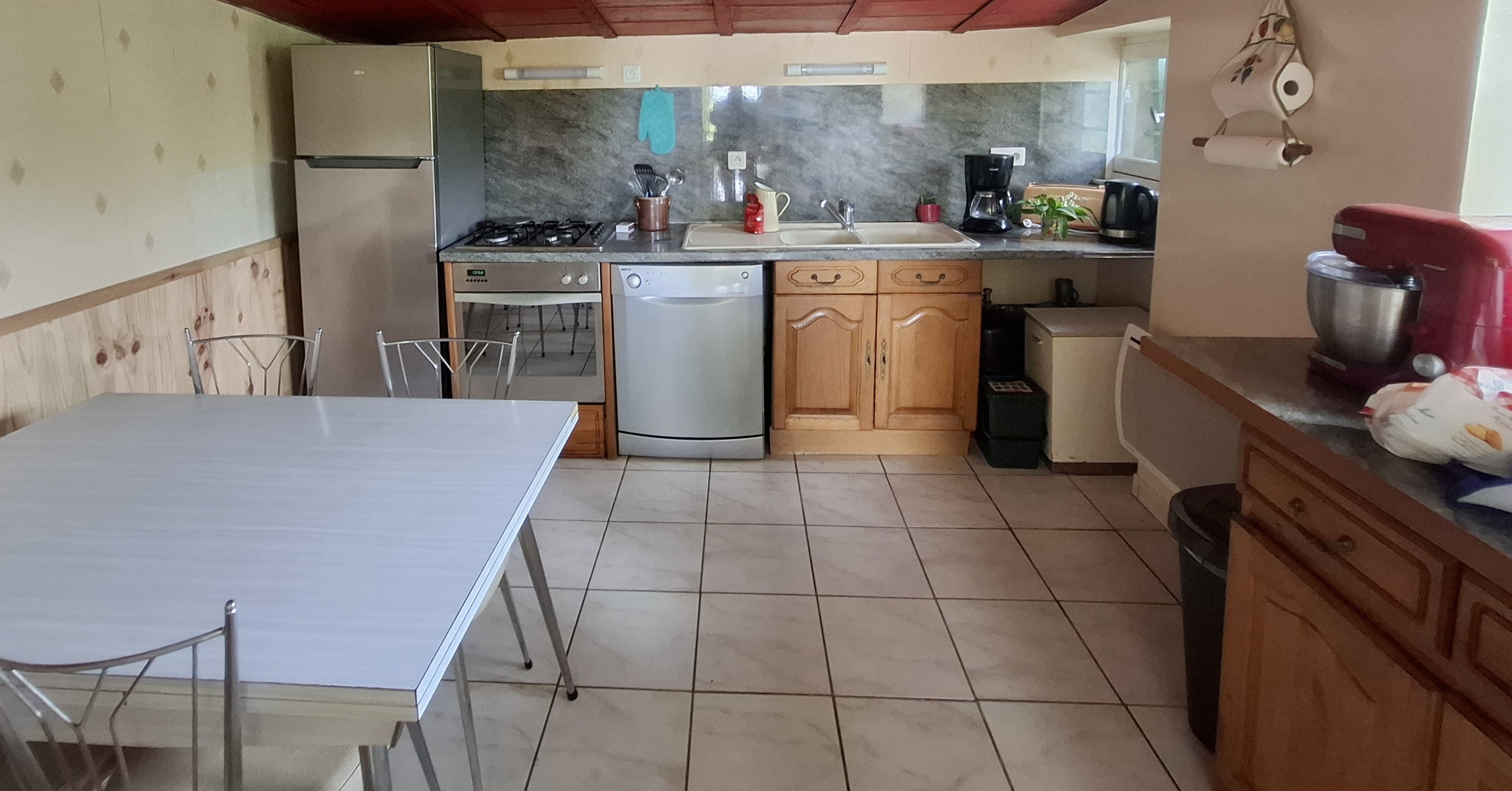 Cuisine avec espace repas