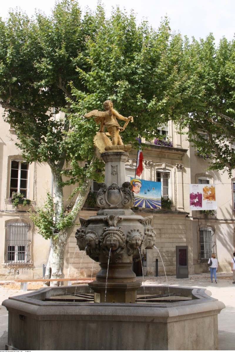 Fontaine centre ville de Carpentras ©A.Hocquel/VPA