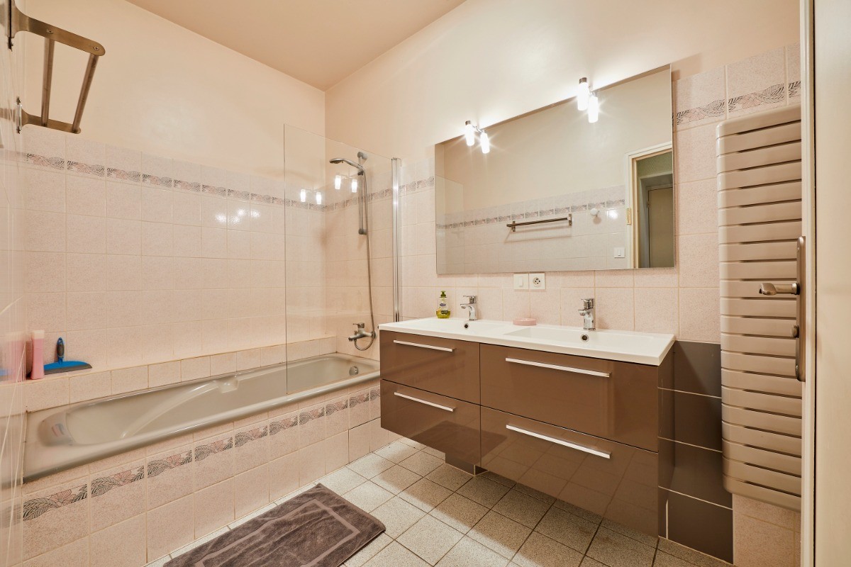 Salle de bains rez de chaussée