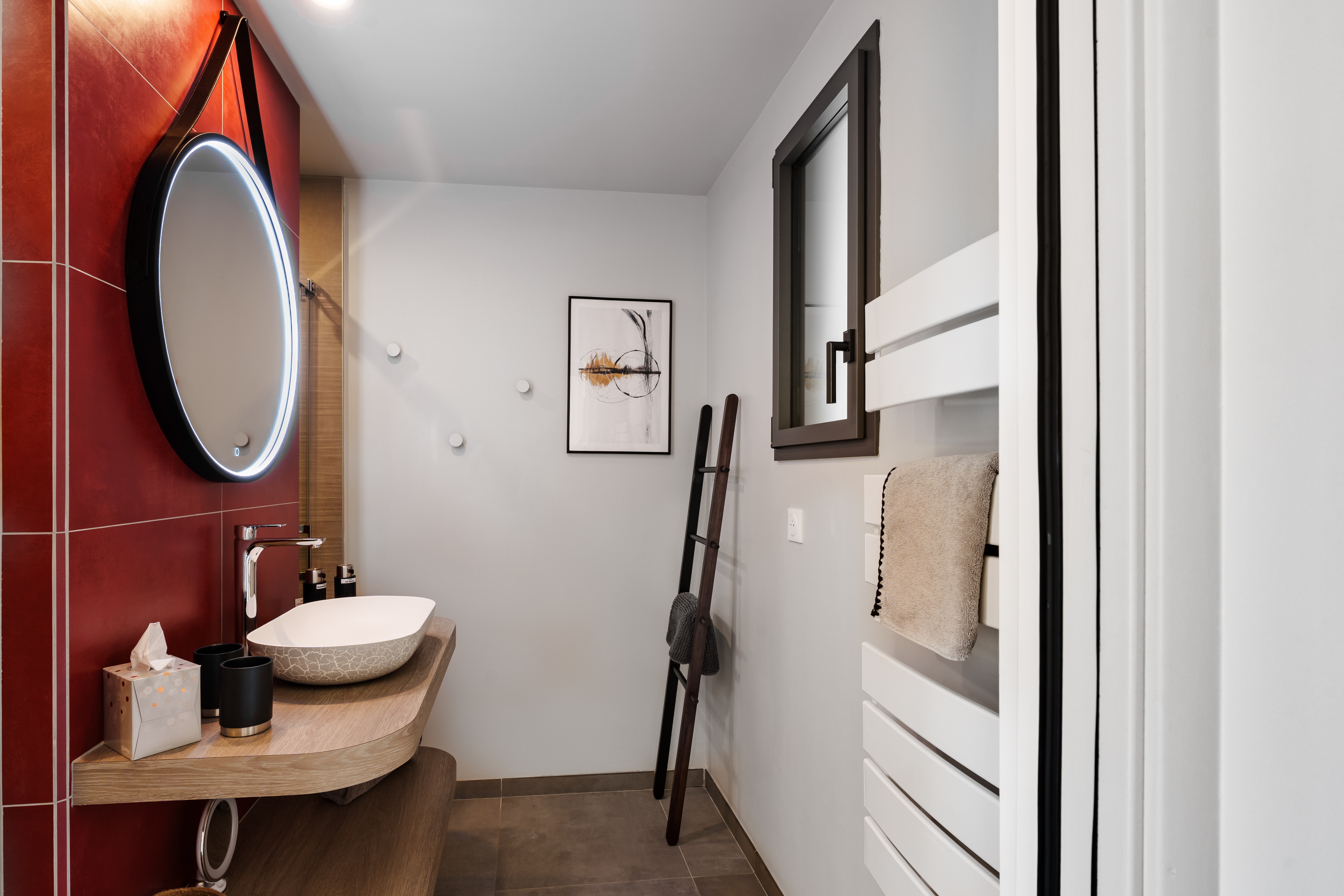 Fire bedroom shower room