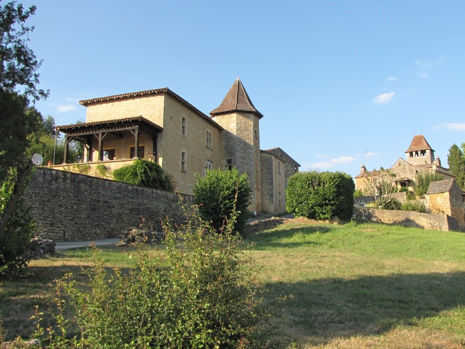 Le village de Lacapelle Biron