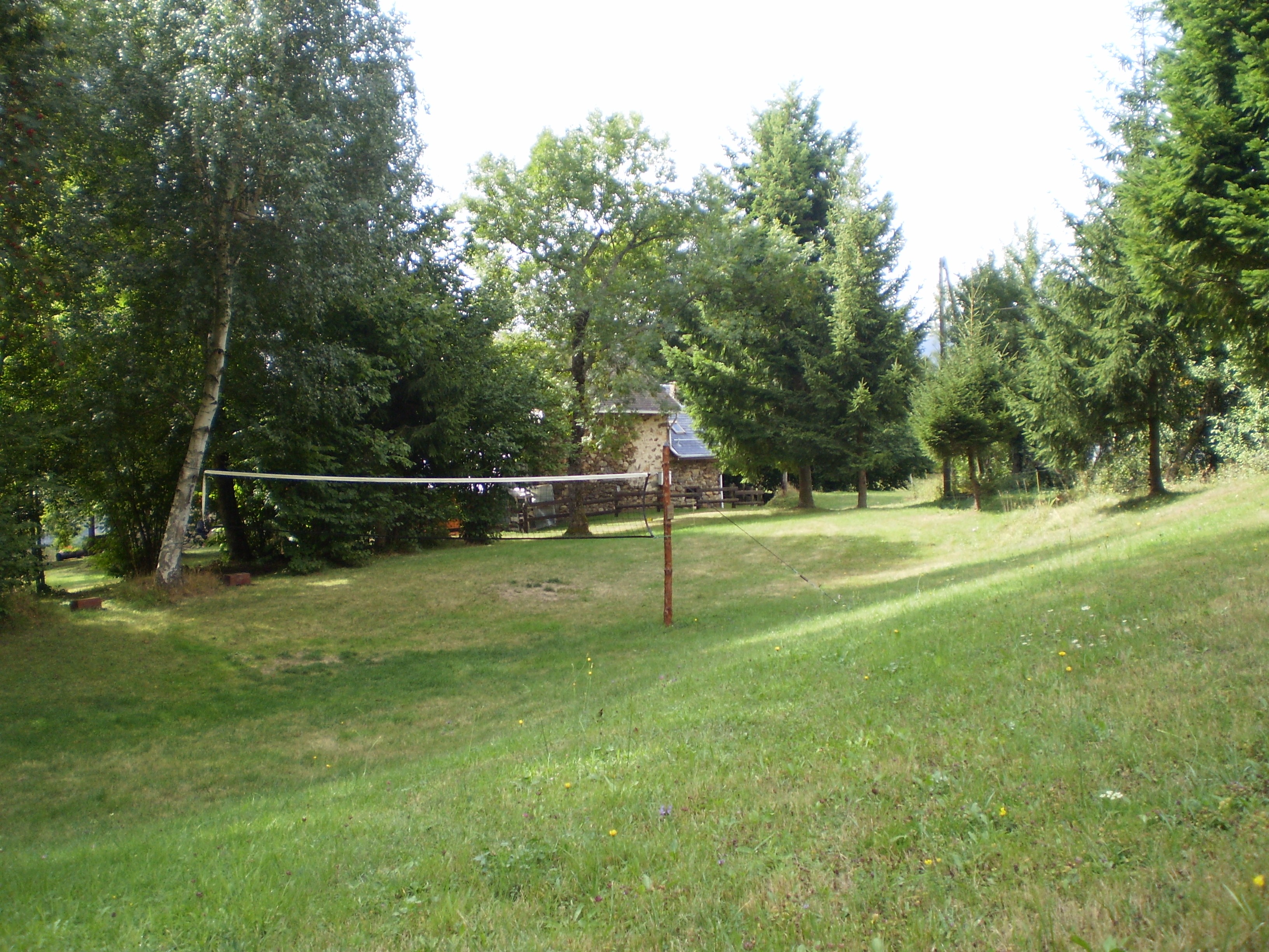Filet volley derrière le gite