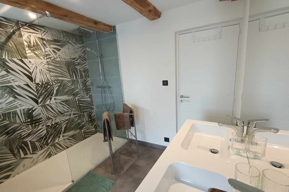 Salle d'eau 1 au 1er étage