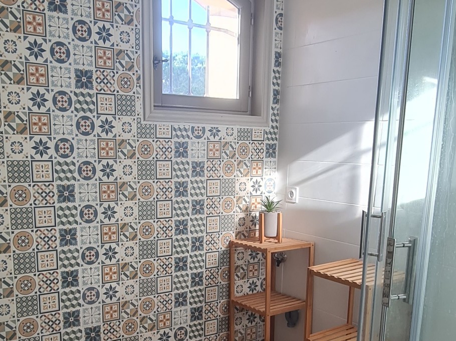 Shower room 1st floor