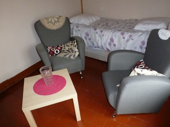 Espace_Salon_Avec_Lit_Gigogne
