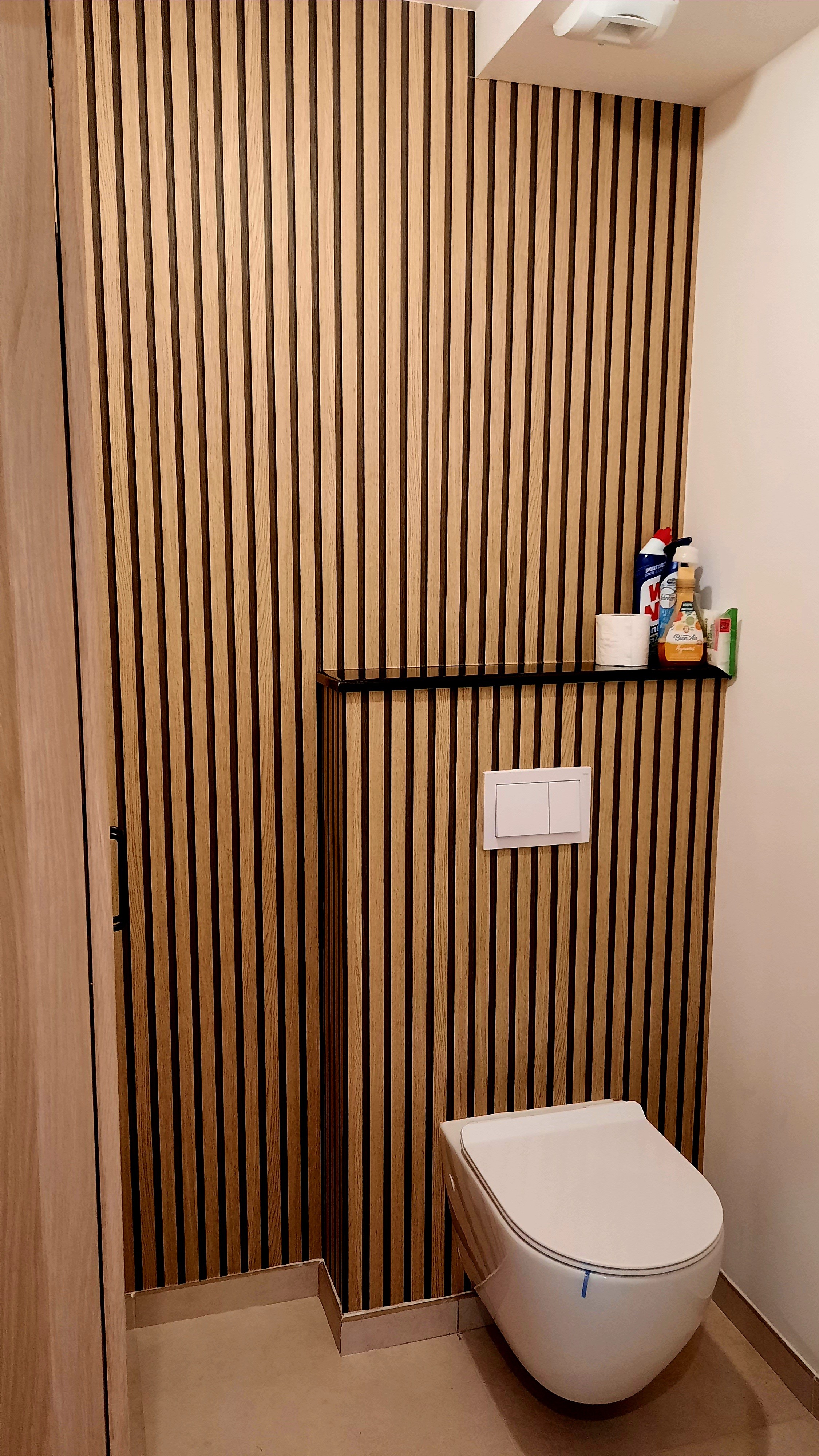 Toilet, ground floor