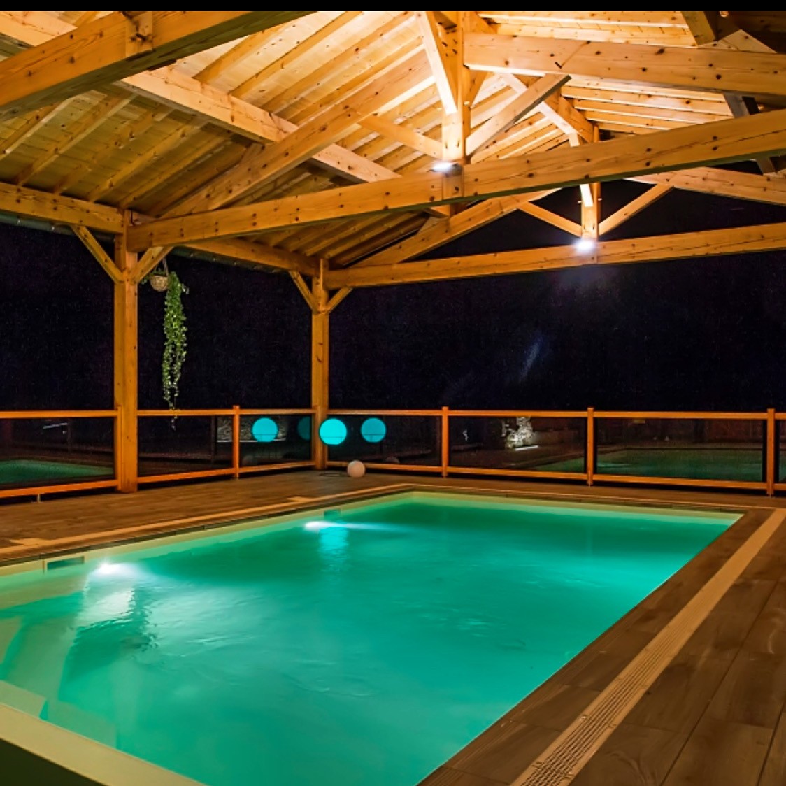 Piscine gite de Caville
