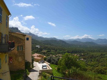 Vue vers la vallée depuis la chambre