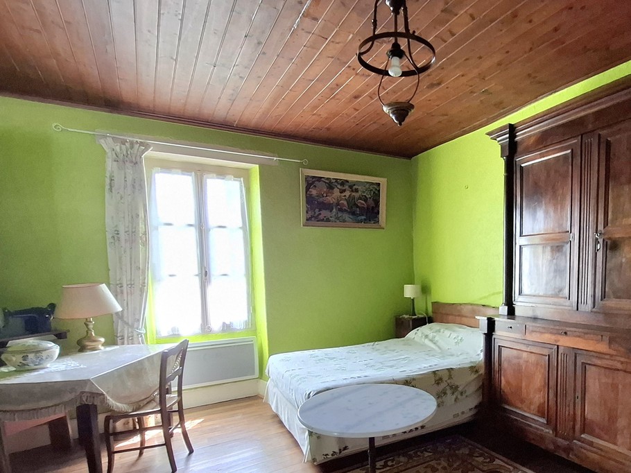 Chambre 2 RC avec SE/WC attenante