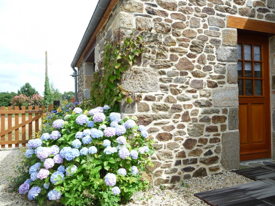 ENTRÉE DE LA MAISON