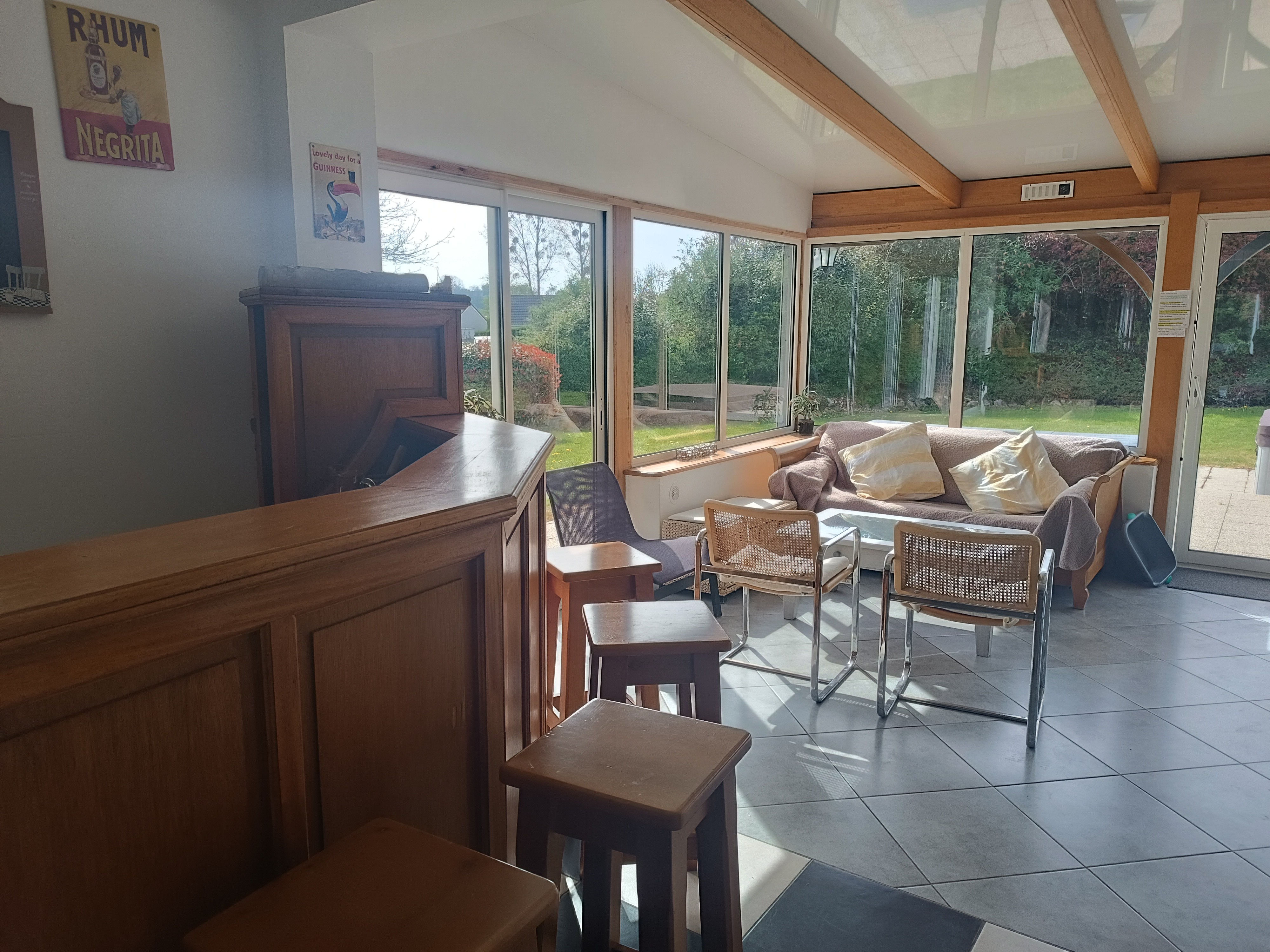 Conservatory lounge