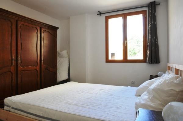 Les Ânes de Forcalquier : chambre avec lit en 160.