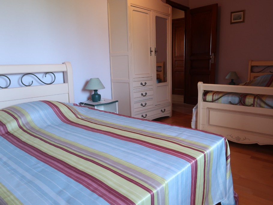 Chambre avec lits de 90 et de 140
