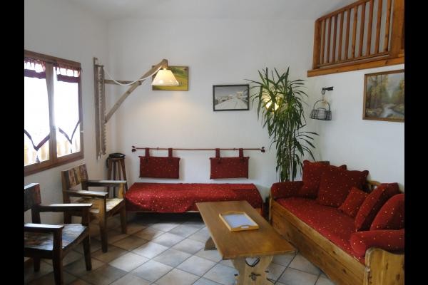 SALON AVEC LIT GIGOGNE