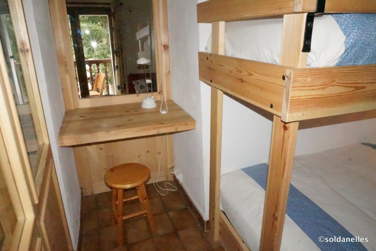 Chambre aux lits superposés