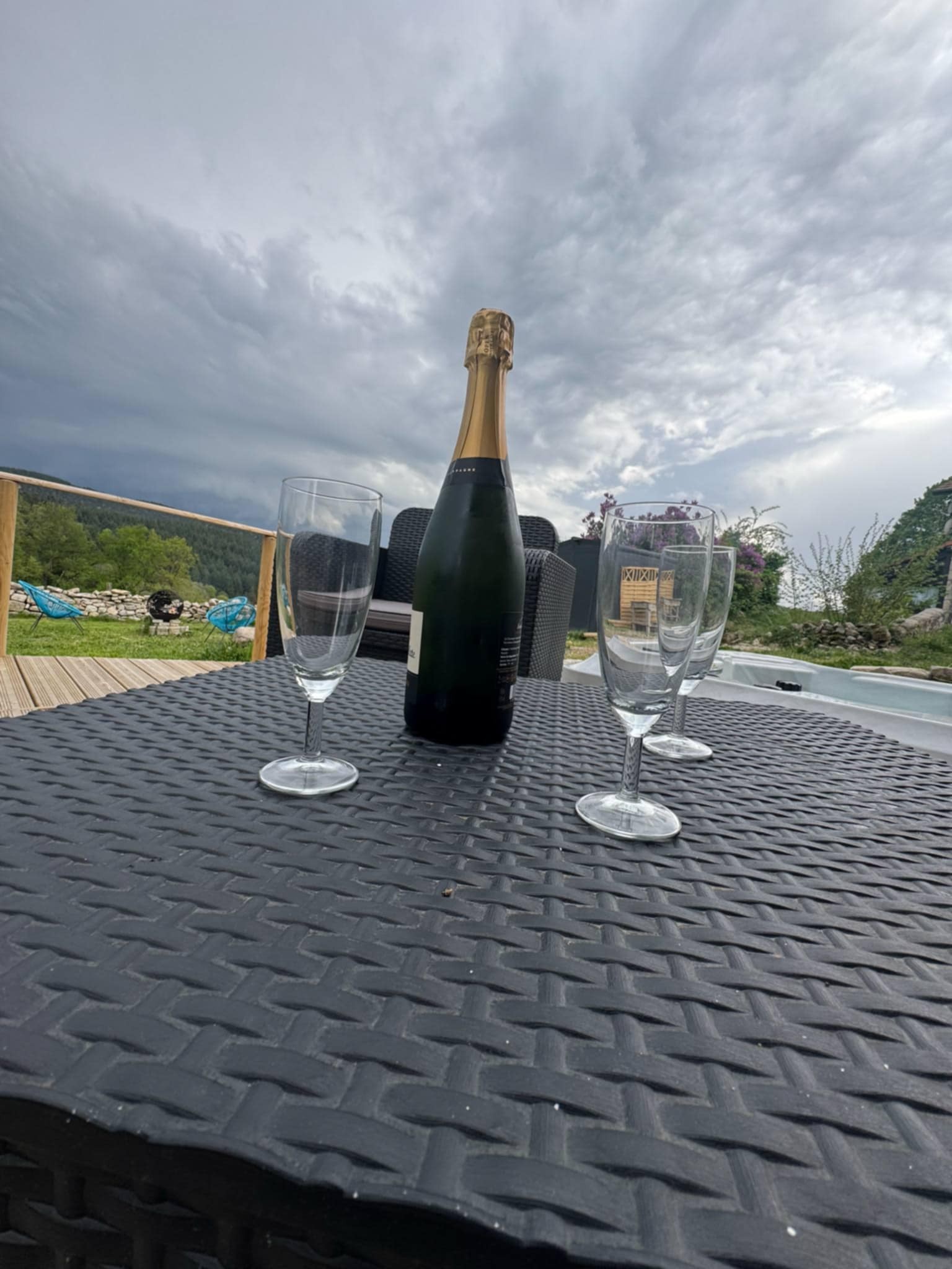 Gîte Ukhutula, Vollore-Montagne - L'extérieur