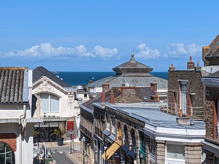 Petite vue mer (plage de l'Ecluse)