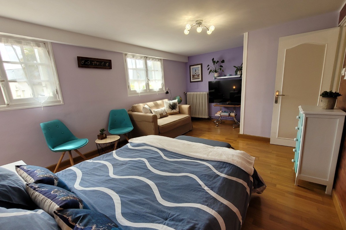 Location de vacances, 2 personnes, LANTIC, télé, wi-fi