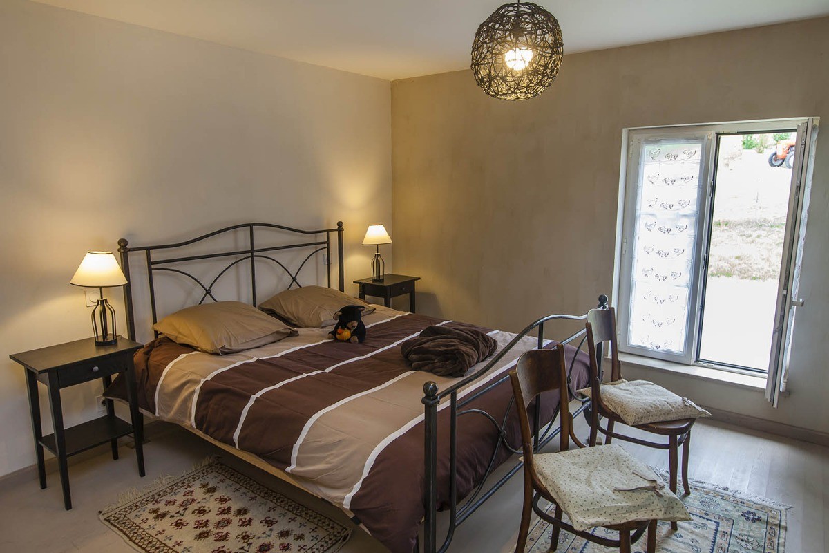Le Cottage Abel, gîte de groupe avec cheminée dans les Ardennes - la chambre double