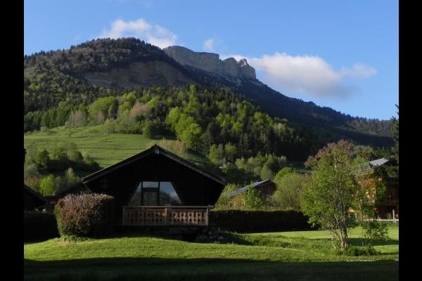 Chambre dans un joli chalet de 40m2 offrant très jolie vue en Chartreuse