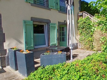 "Le Têtu" holiday cottage in Volvic: The Terrace
