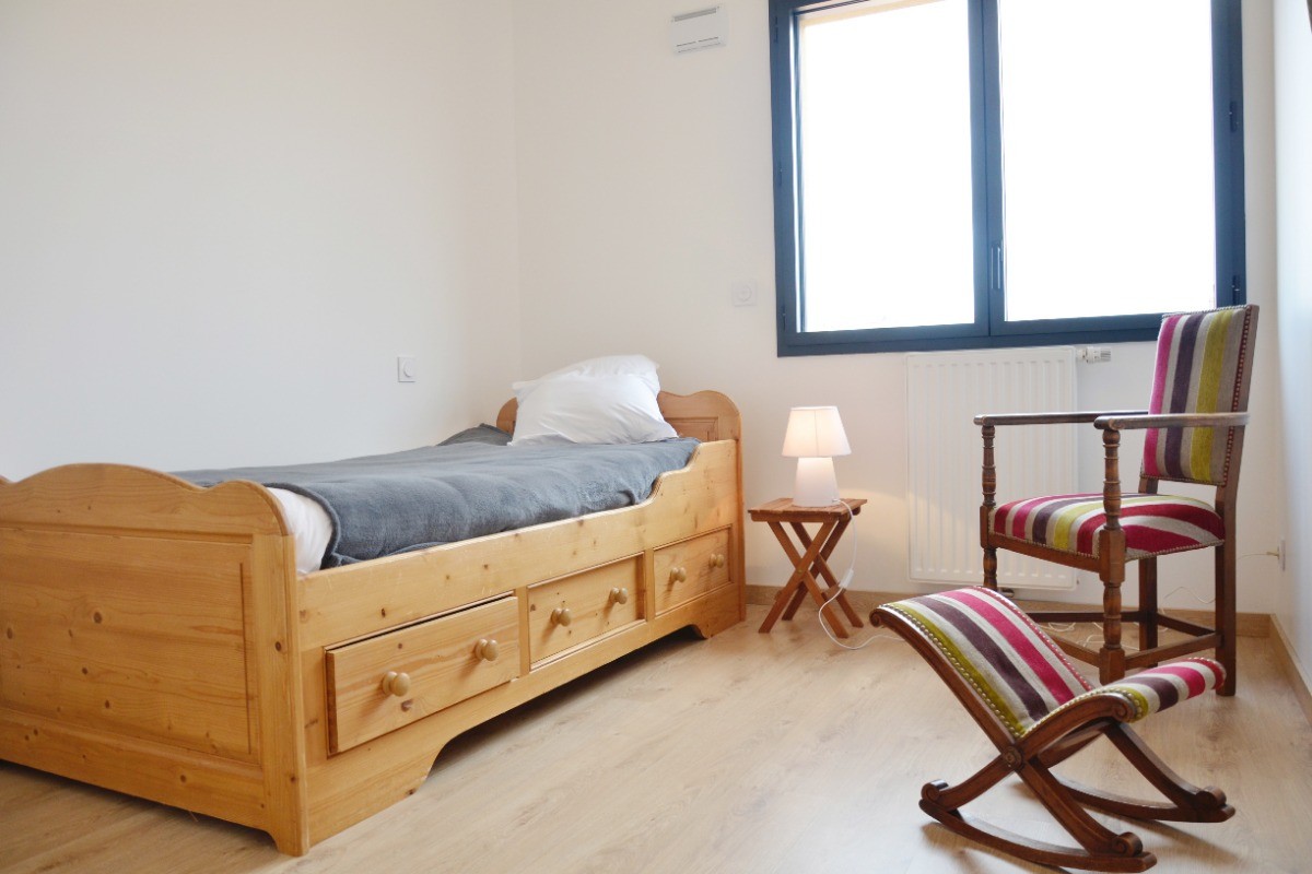 chambre, 1 lit en 90