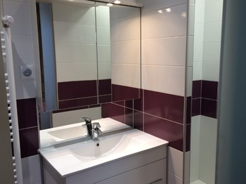 Salle de bains privative chambre 1