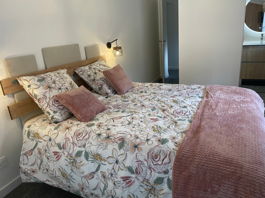 Gîte d'Hybère - Chambre florale