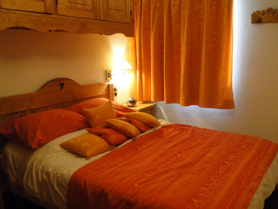 Location appartement Les Menuires- chambre au RDC