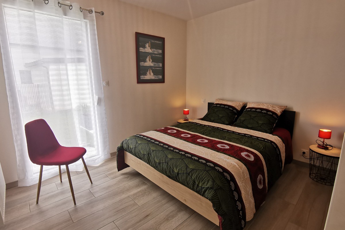 2ème chambre avec 1 lit 140