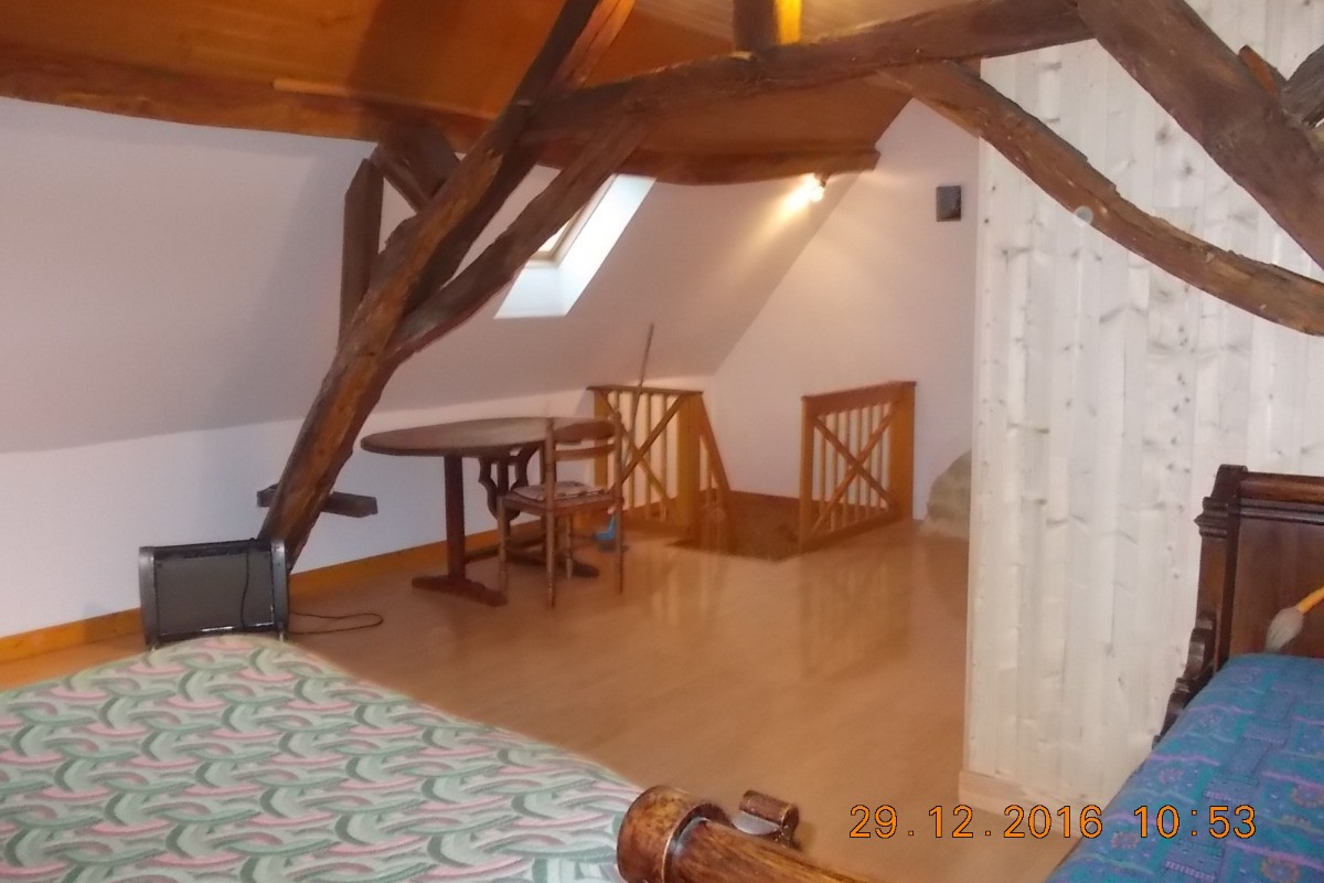 Deuxième étage
Grande chambre indépendante
