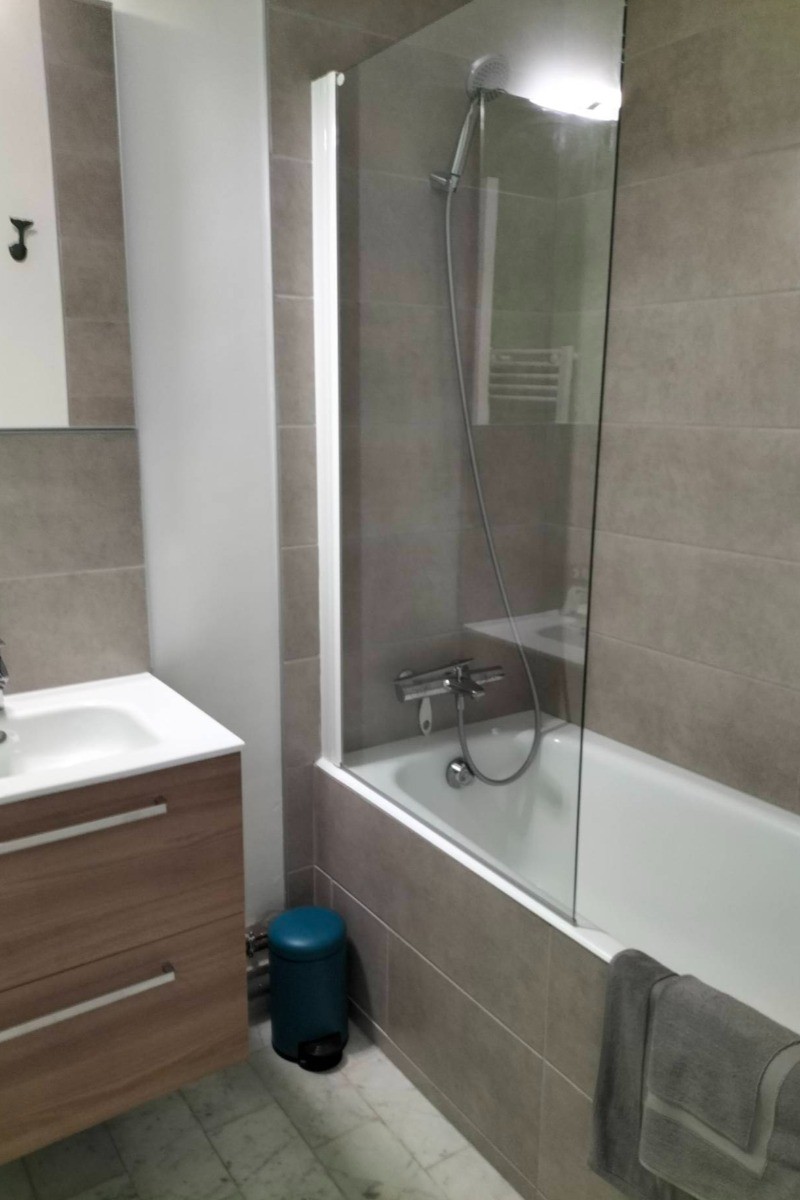 BEL APPARTEMENT ERQUY POUR 2/3 PERSONNES - COTES D'ARMOR - BRETAGNE - salle de bain