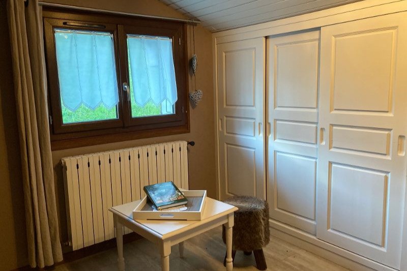 chambre indépendante avec vue sur la chaîne des Aravis