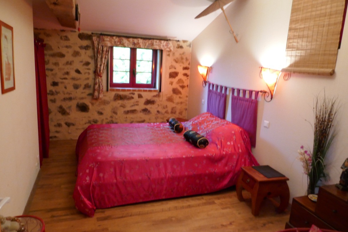 Chambre 1 avec un lit en 160 à l'étage -