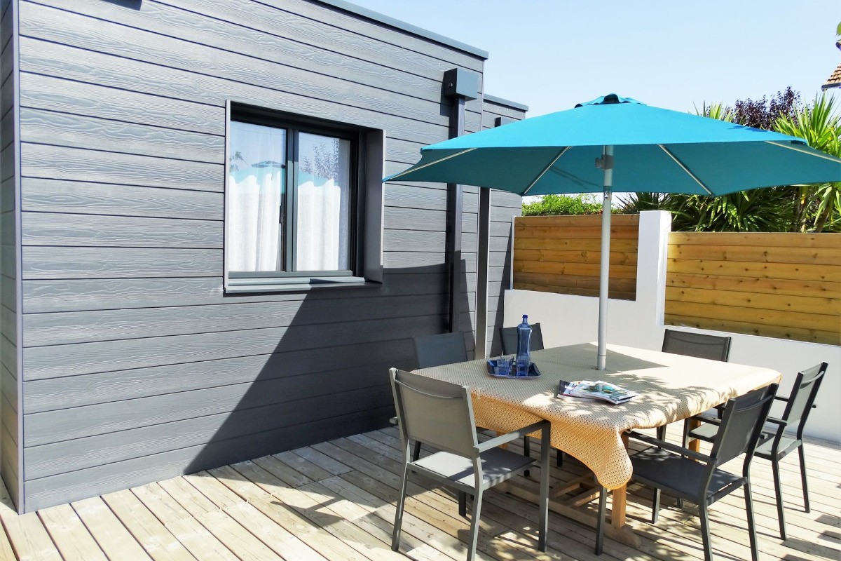 Terrasse sur l'avant pour les repas
