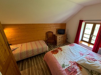 Chambre 2 - Gîte Gentiane - Domaine de la Prairie des Prés