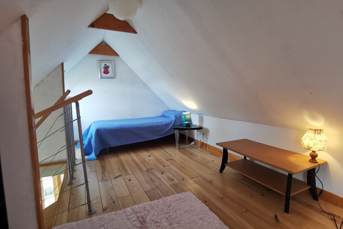 Mezzanine avec 2 lits 90