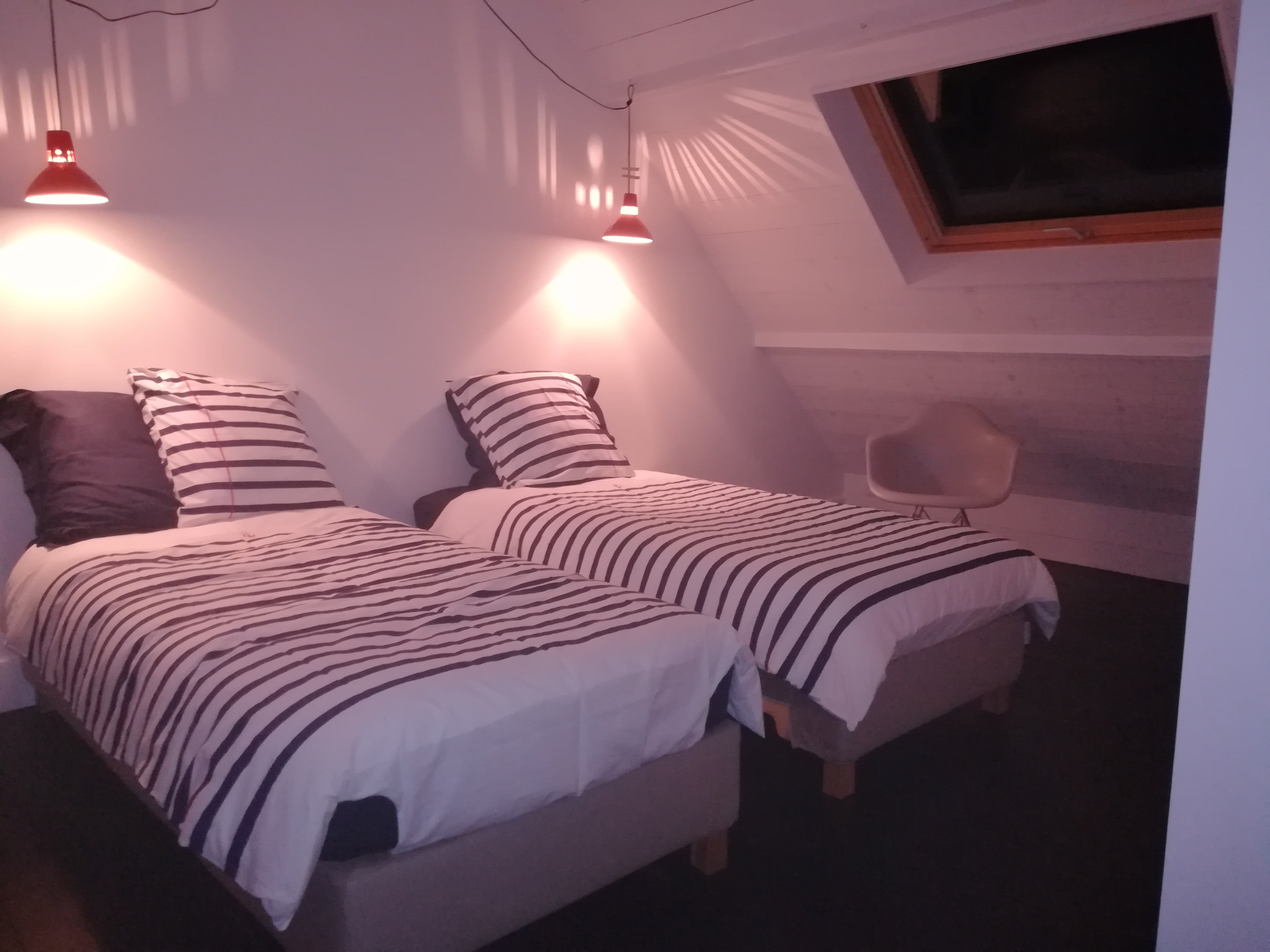 Etage: 2 Lits 90 (ou 180 x 200)