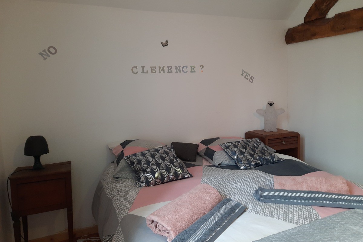 Chambre 2 personnes, lit 140cm