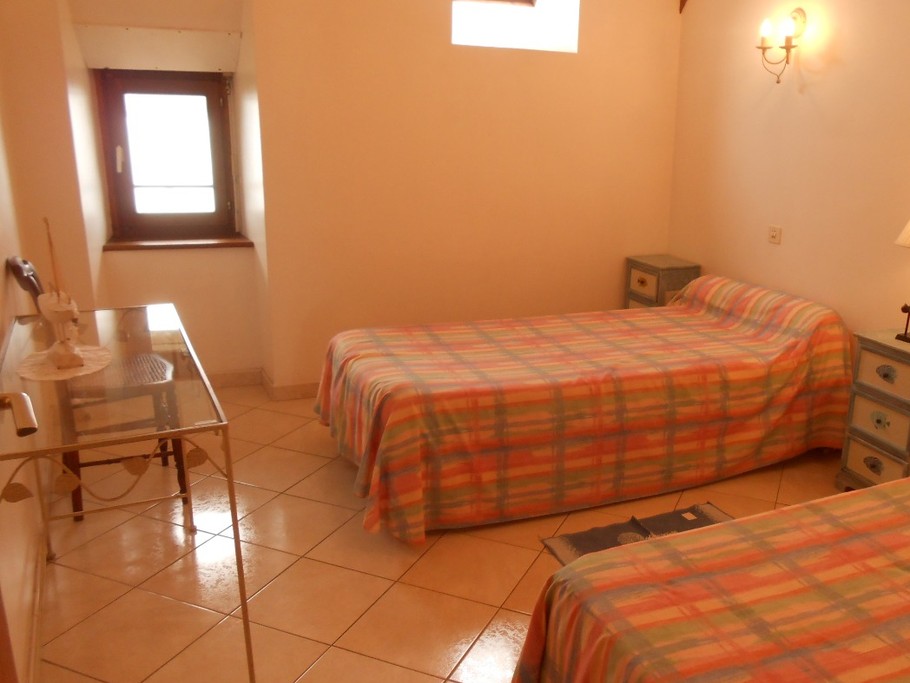2ème chambre avec deux lits de 90