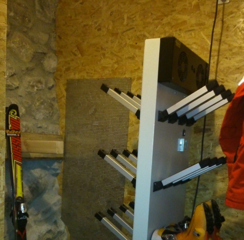 Local à skis / sèche chaussures