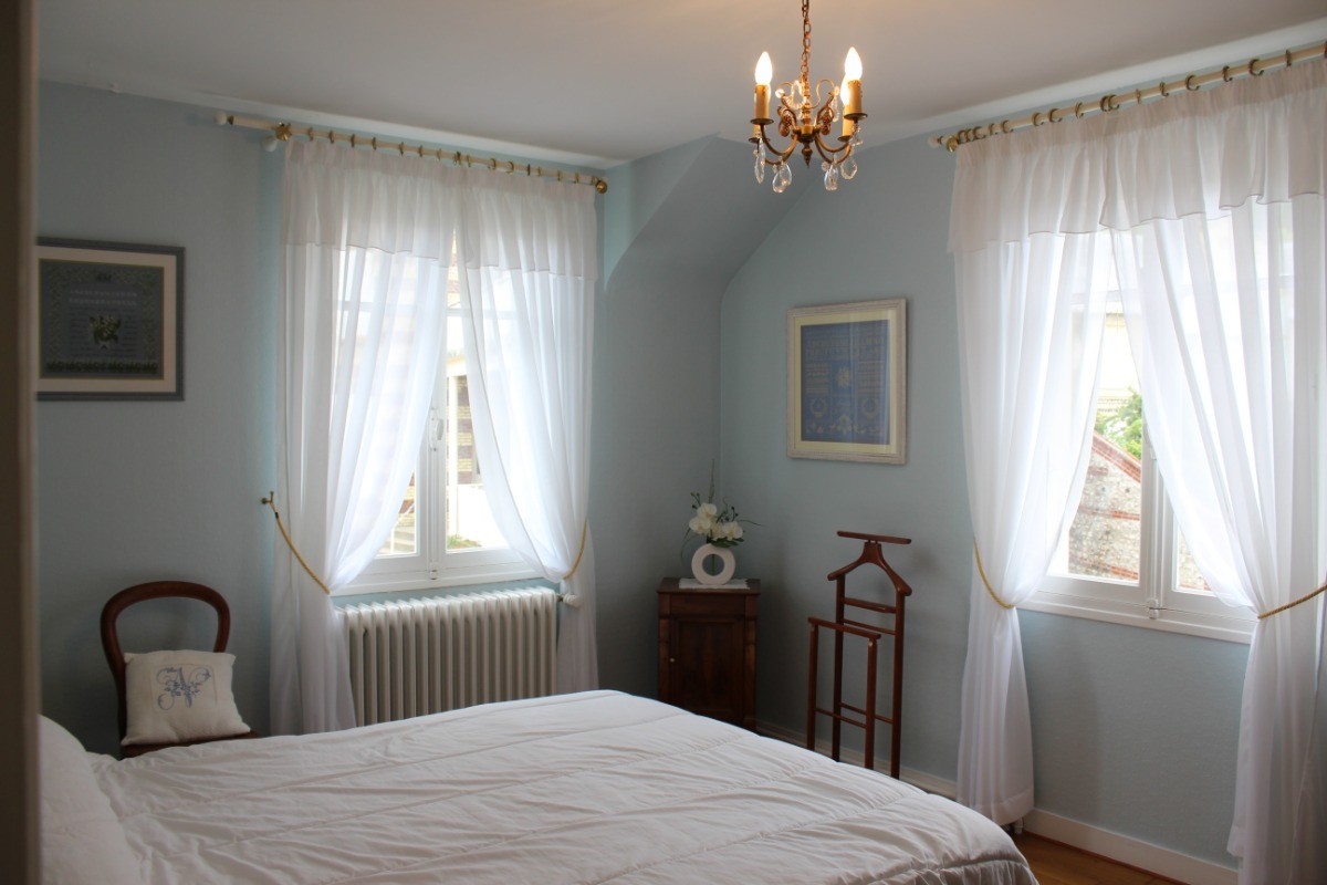 La deuxième chambre, avec une petite vue mer