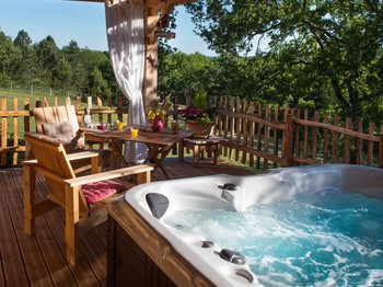 Spa La Cabane Epicéa Le Lion d'Or Mauzac et Grand Castang 24150 Dordogne Clévacances