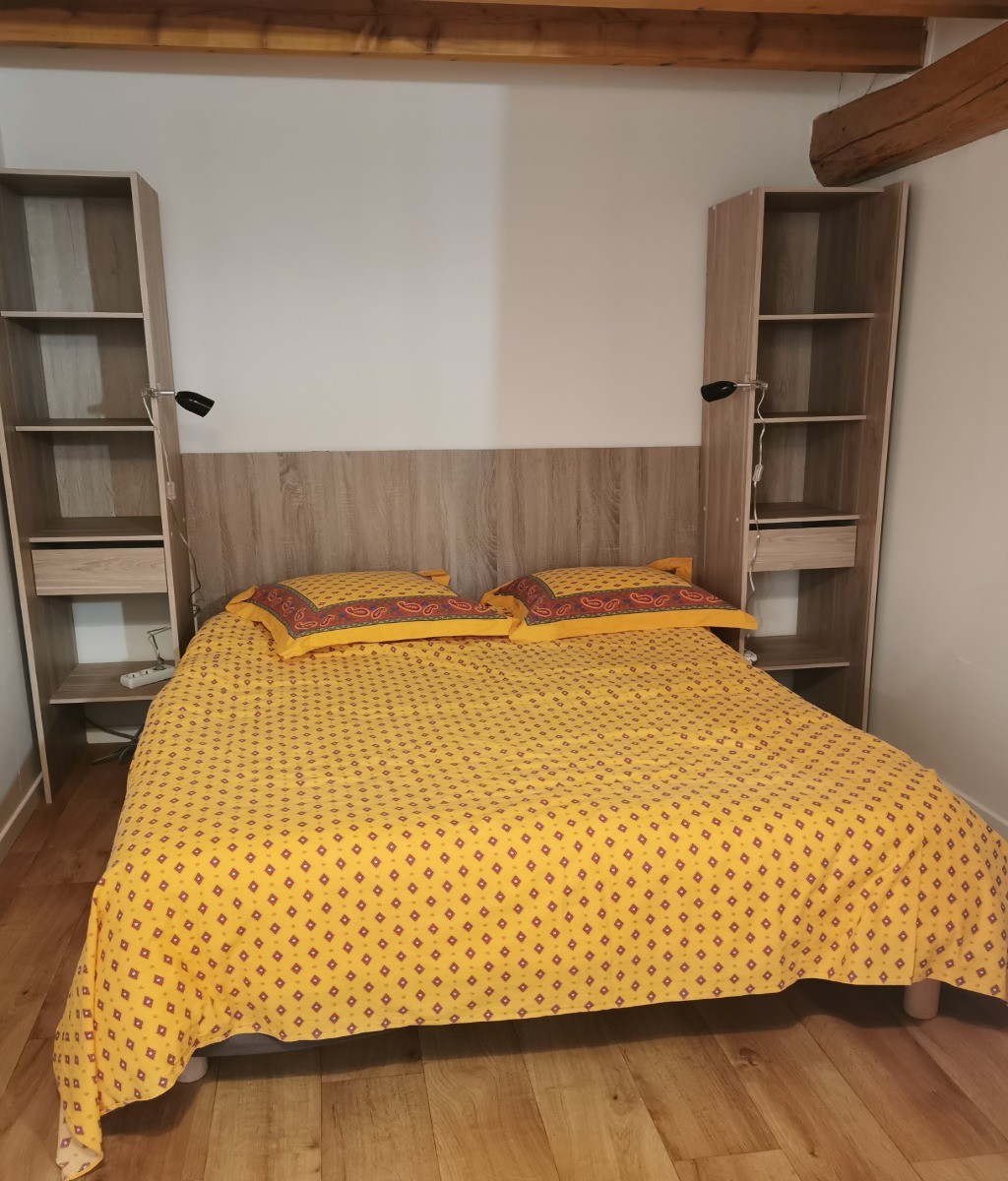 Lit 140 sur mezzanine