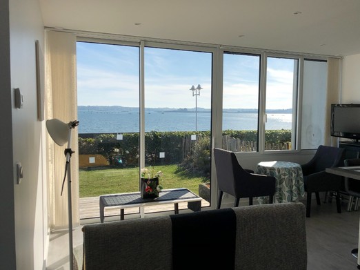 Vue imprenable en permanence sur la mer (marée haute)